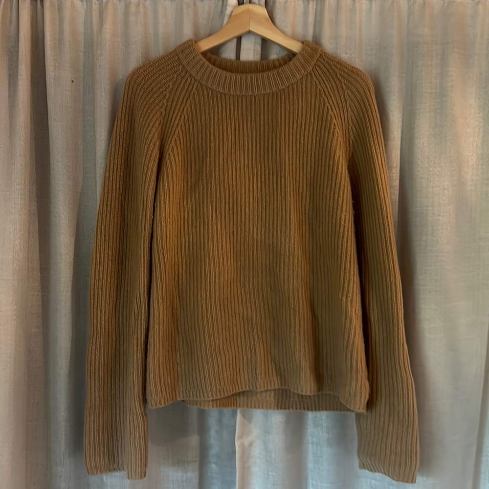 Quince sweater camel colored medium